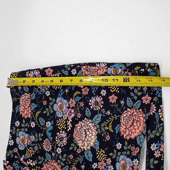 LOFT Floral Riviera Shorts Navy Blue 12 - Picture 9 of 15